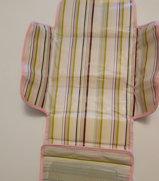 Baby Portable Changing Pad - Picture 3 of 4